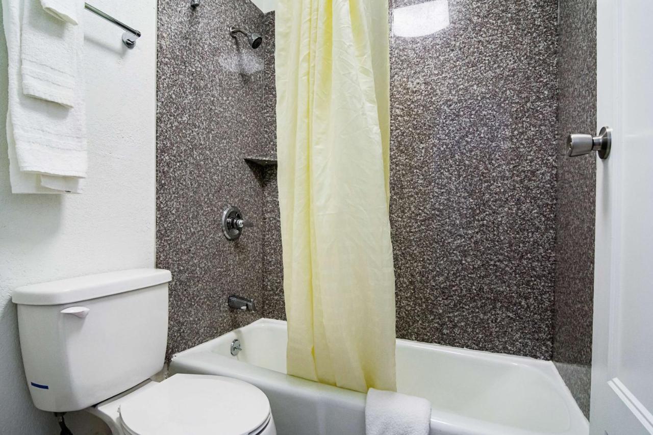 Econo Lodge Asheboro Ngoại thất bức ảnh